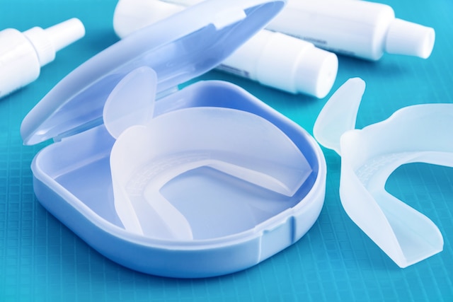Cách làm bộ tẩy trắng răng tại nhà - colgate