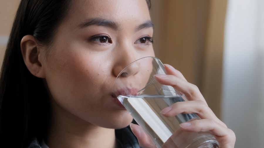 nguyên nhân khiến lưỡi bị vàng  - colgate