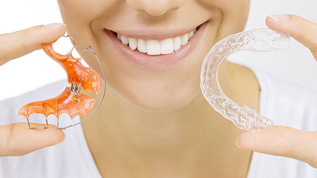  Dụng Cụ Cố Định Răng Hoạt Động Như Thế Nào?