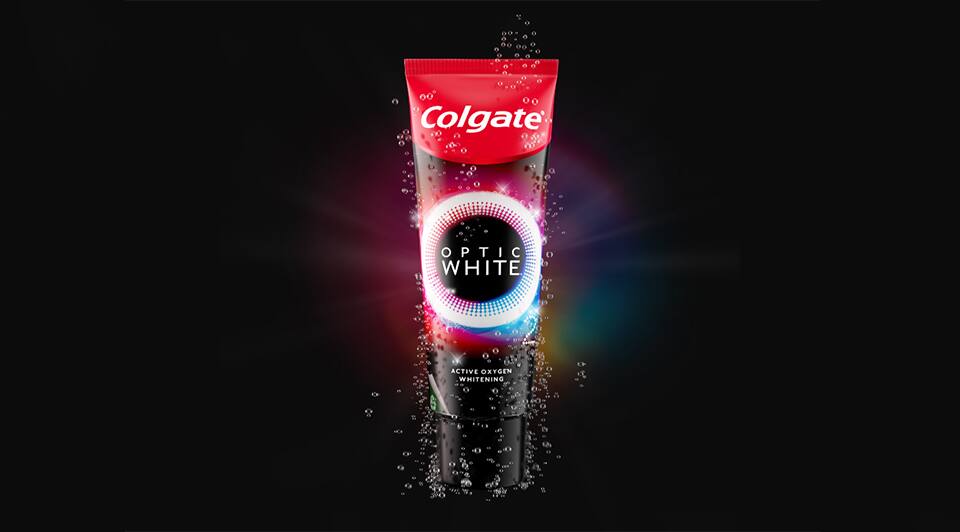 Kem đánh răng Colgate Optic White O2