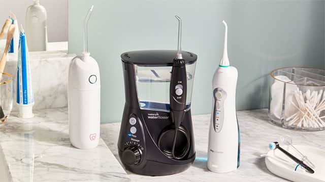 how-many-teeth-do-humans-have - water-flosser-buying-guide