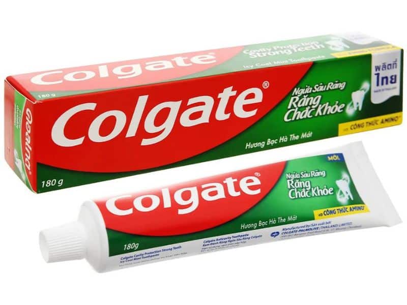 Kem đánh răng Colgate chứa Fluor ngừa sâu răng