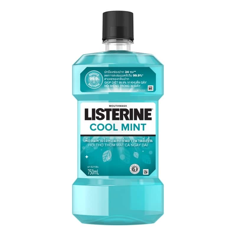 Nước súc miệng Listerine Cool Mint trị hôi miệng