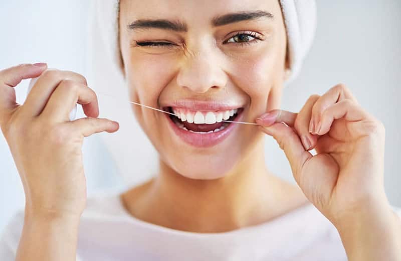 Chăm sóc răng miệng thường xuyên sau khi điều trị áp xe